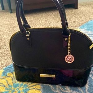 Cute Anne Klein purse